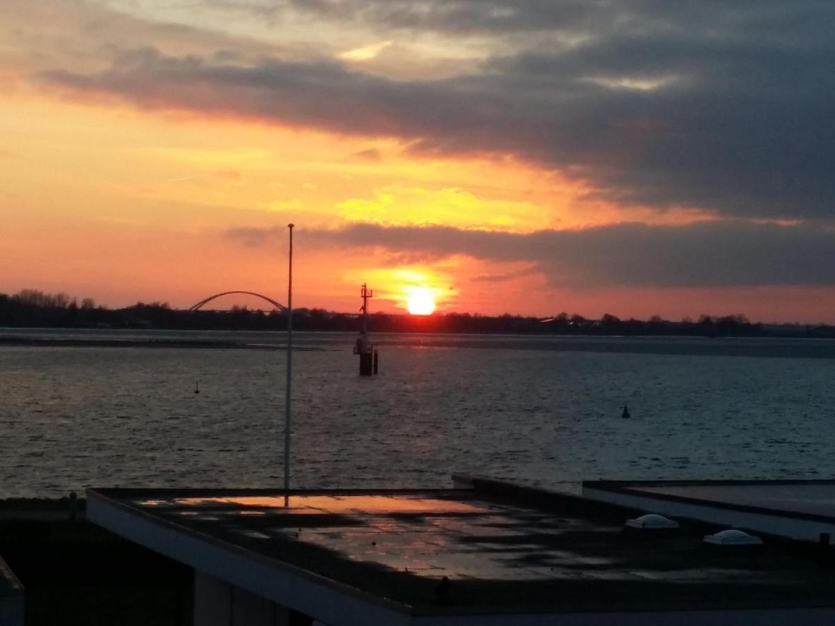 Fehmarn Burgtiefe Suedstrand Meerblick Apartment Meerzeit Kültér fotó